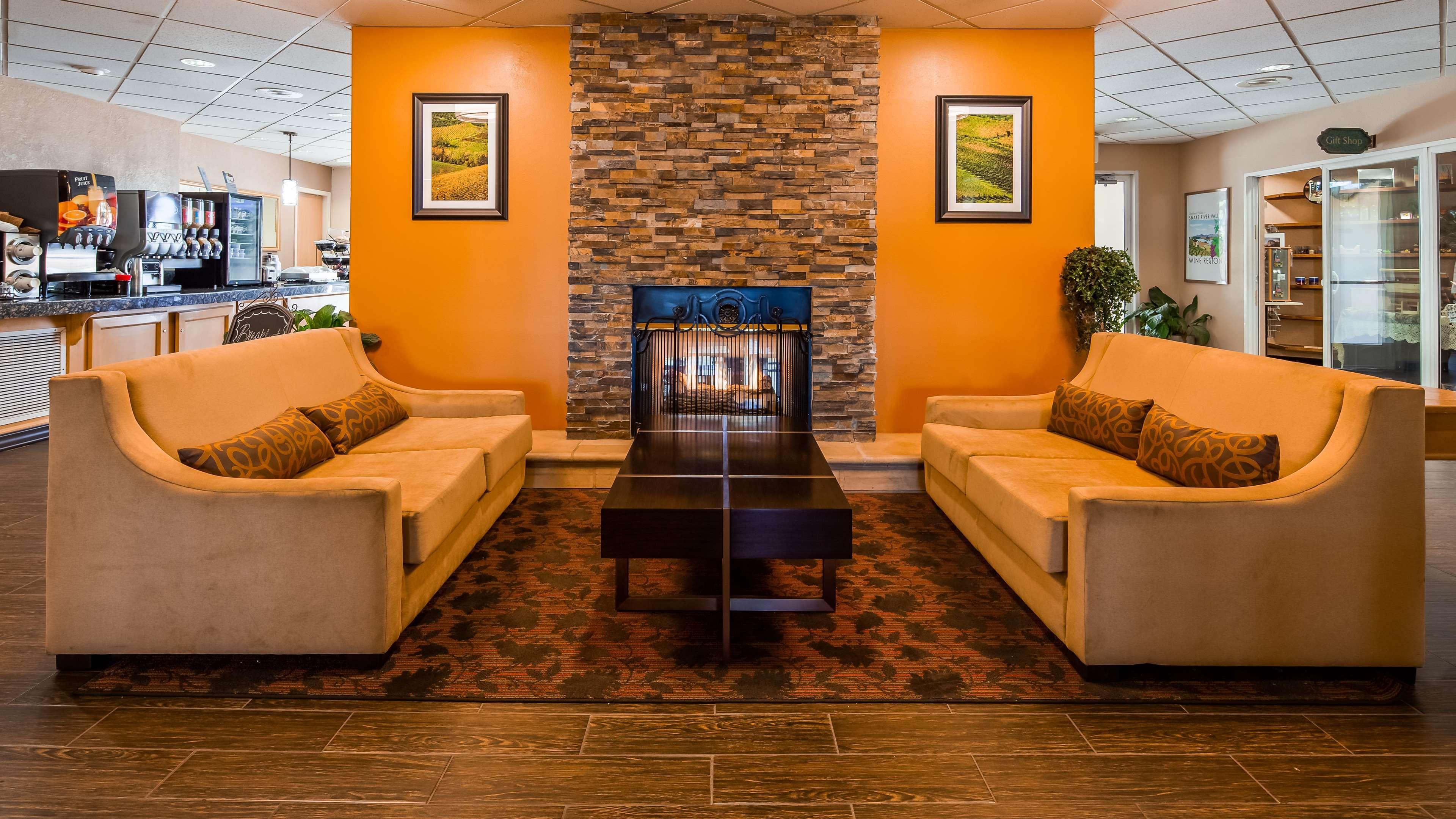 Best Western Plus Caldwell Inn&Suites Exterior foto